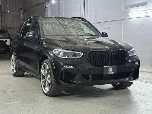 2021 BMW X5 M50i
