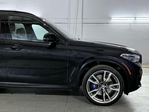 2021 BMW X5 M50i