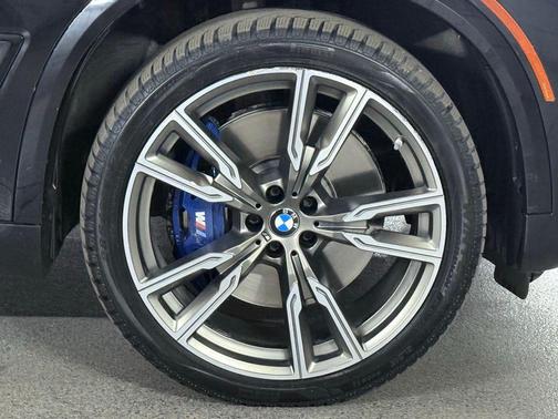 2021 BMW X5 M50i