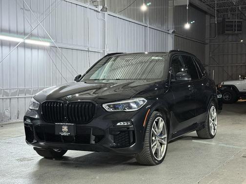 2021 BMW X5 M50i