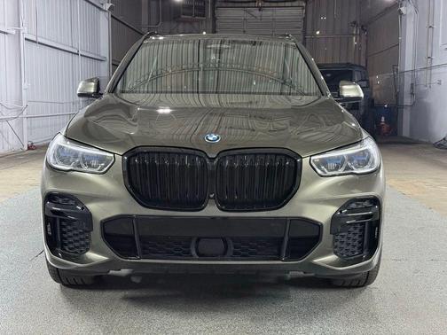 Manhattan Green Metallic 2022 BMW X5 PHEV xDrive45e