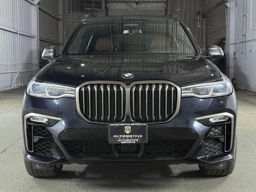 2022 BMW X7 M50i