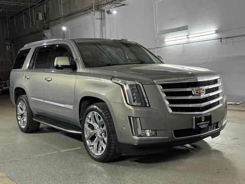 2017 Cadillac Escalade Luxury
