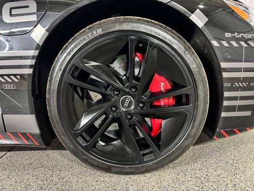 2023 Audi RS e-tron GT quattro