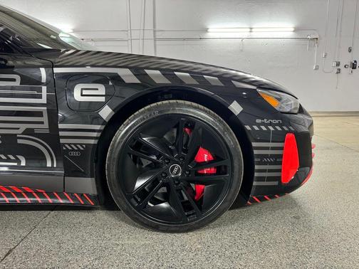 2023 Audi RS e-tron GT quattro