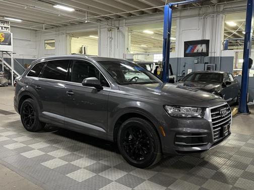 2019 Audi Q7 45 Premium Plus