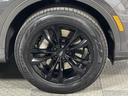 2019 Audi Q7 45 Premium Plus