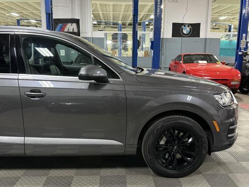 2019 Audi Q7 45 Premium Plus