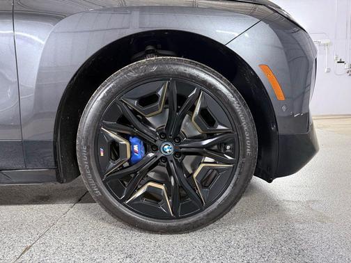 Dark Graphite Metallic 2023 BMW iX M60