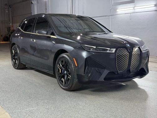 Dark Graphite Metallic 2023 BMW iX M60