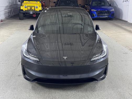 Stealth Gray 2024 Tesla Model 3 Performance