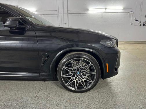 Black Sapphire Metallic 2022 BMW X4 M AWD