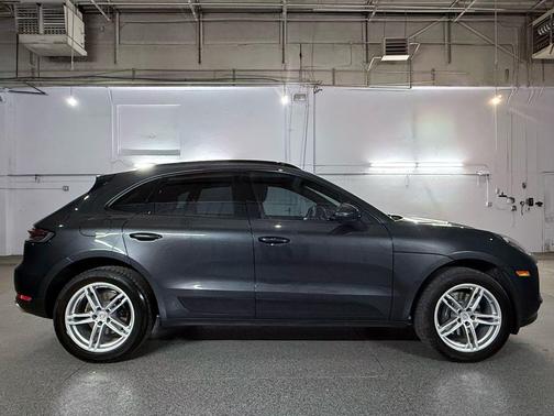 2019 Porsche Macan 