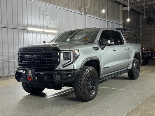 Sterling Metallic 2024 GMC Sierra 1500 AT4X
