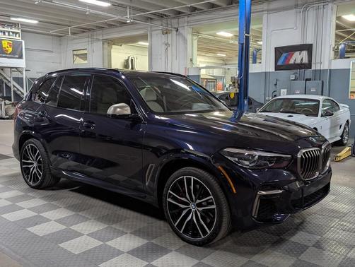 2022 BMW X5 M50i