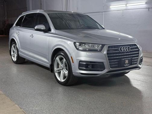Florett Silver Metallic 2019 Audi Q7 55 Prestige