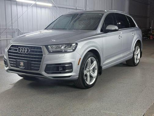 Florett Silver Metallic 2019 Audi Q7 55 Prestige