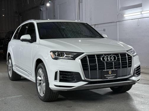 2021 Audi Q7 55 Premium Plus