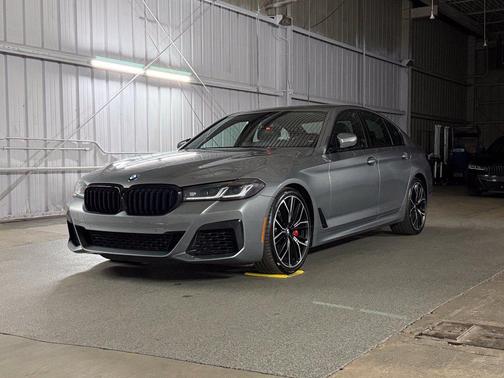 Skyscraper Gray Metallic 2023 BMW M550 i xDrive