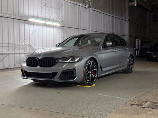 Skyscraper Gray Metallic 2023 BMW M550 i xDrive