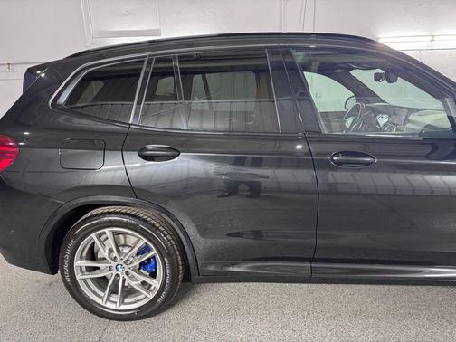 Black Sapphire Metallic 2018 BMW X3 M40i