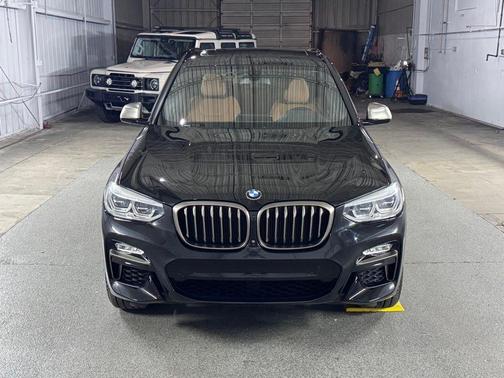 Black Sapphire Metallic 2018 BMW X3 M40i