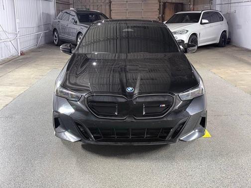Black Sapphire Metallic 2024 BMW i5 M60