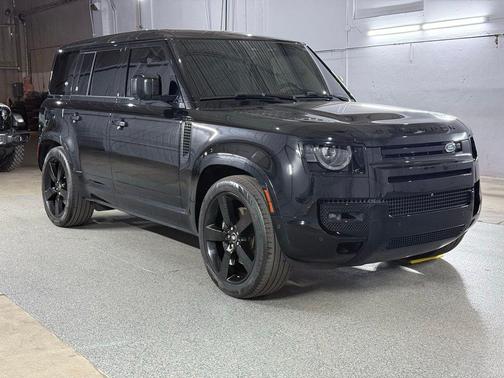 Santorini Black Metallic 2023 Land Rover Defender 110 V8