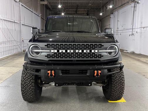 Blue Metallic 2021 Ford Bronco Badlands