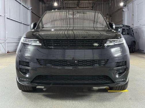 Santorini Black Metallic 2023 Land Rover Range Rover Sport SE