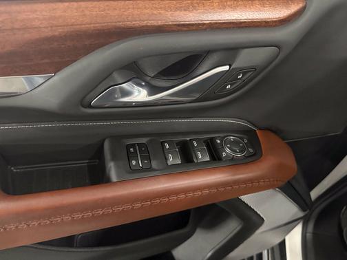 White Frost Tricoat 2023 GMC Yukon Denali Ultimate
