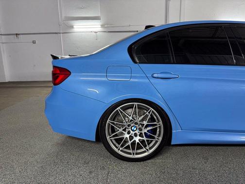 Yas Marina Blue Metallic 2017 BMW M3 Base