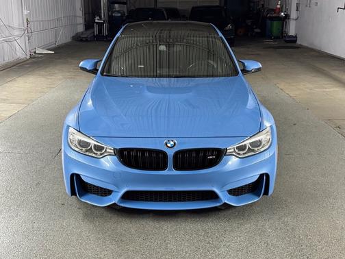 Yas Marina Blue Metallic 2017 BMW M3 Base