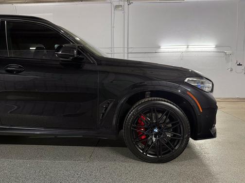 Black Sapphire Metallic 2021 BMW X5 M Base