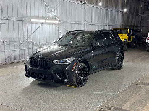 Black Sapphire Metallic 2021 BMW X5 M Competition