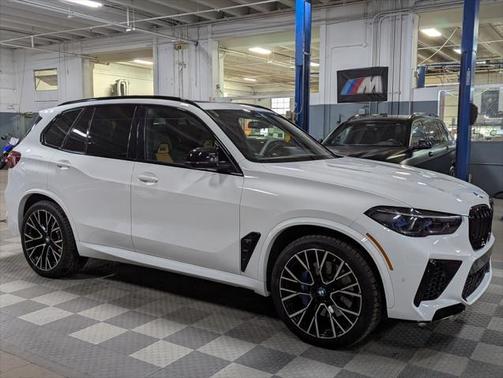 2022 BMW X5 M Base