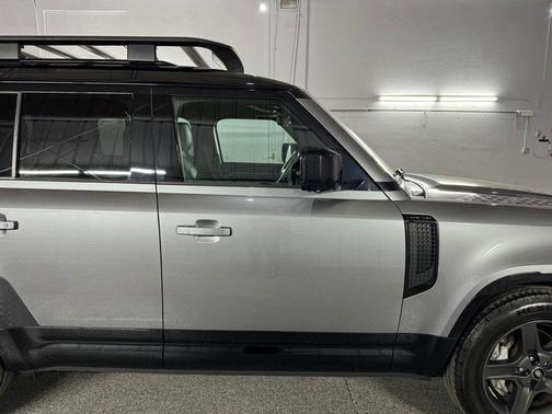 Eiger Grey Metallic 2022 Land Rover Defender 110 X-Dynamic SE