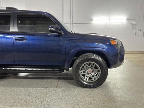 Nautical Blue Metallic 2017 Toyota 4Runner TRD Off Road Premium