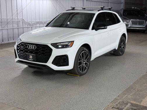 Glacier White Metallic 2021 Audi SQ5 3.0T Premium Plus