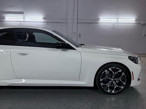 2025 BMW M240 i xDrive