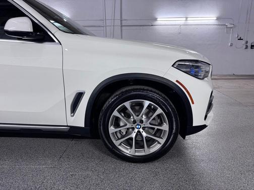 Alpine White 2022 BMW X5 xDrive40i