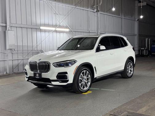 Alpine White 2022 BMW X5 xDrive40i