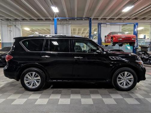 2017 INFINITI QX80 Base