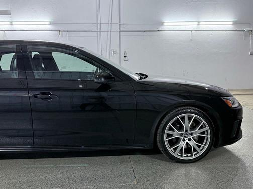 2023 Audi S4 Premium Plus TFSI quattro Tiptronic