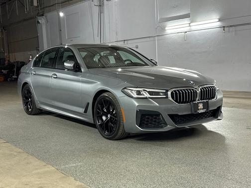 Skyscraper Gray Metallic 2023 BMW 540 i xDrive