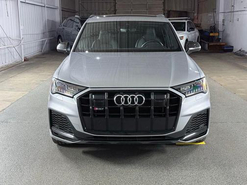 Florett Silver Metallic 2021 Audi SQ7 4.0T Premium Plus