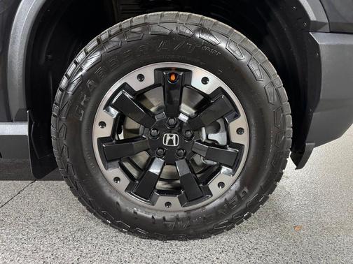 Crystal Black Pearl 2026 Honda Passport AWD TrailSport Elite