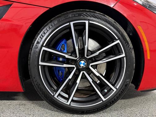 San Francisco Red Metallic 2022 BMW Z4 sDrive M40i
