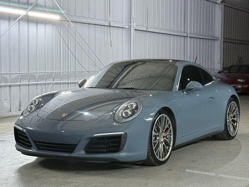 2017 Porsche 911 Carrera 4S