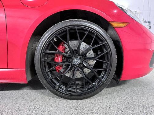Black 2018 Porsche 718 Boxster